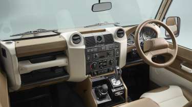 Land Rover Defender Soft Top - dashboard